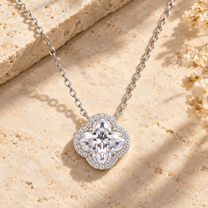 💎 Iconic Pick | Silver Moissanite Clover Necklace | Sparkling Timeless Floral Pendant